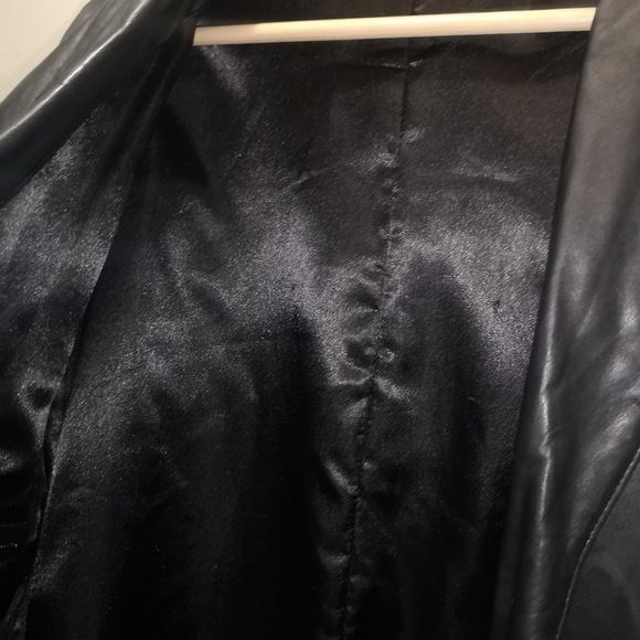 Men's 3/4 black leather coat size Medium - Picture 13 of 16